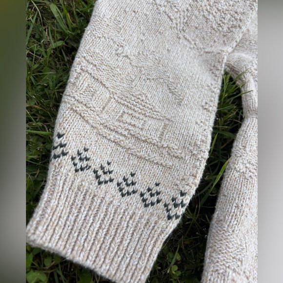 Vtg Northern Reflections Parkhurst Embossed Grandma Sweater Sz Sm Owl Cabin Deer - Picture 6 of 8